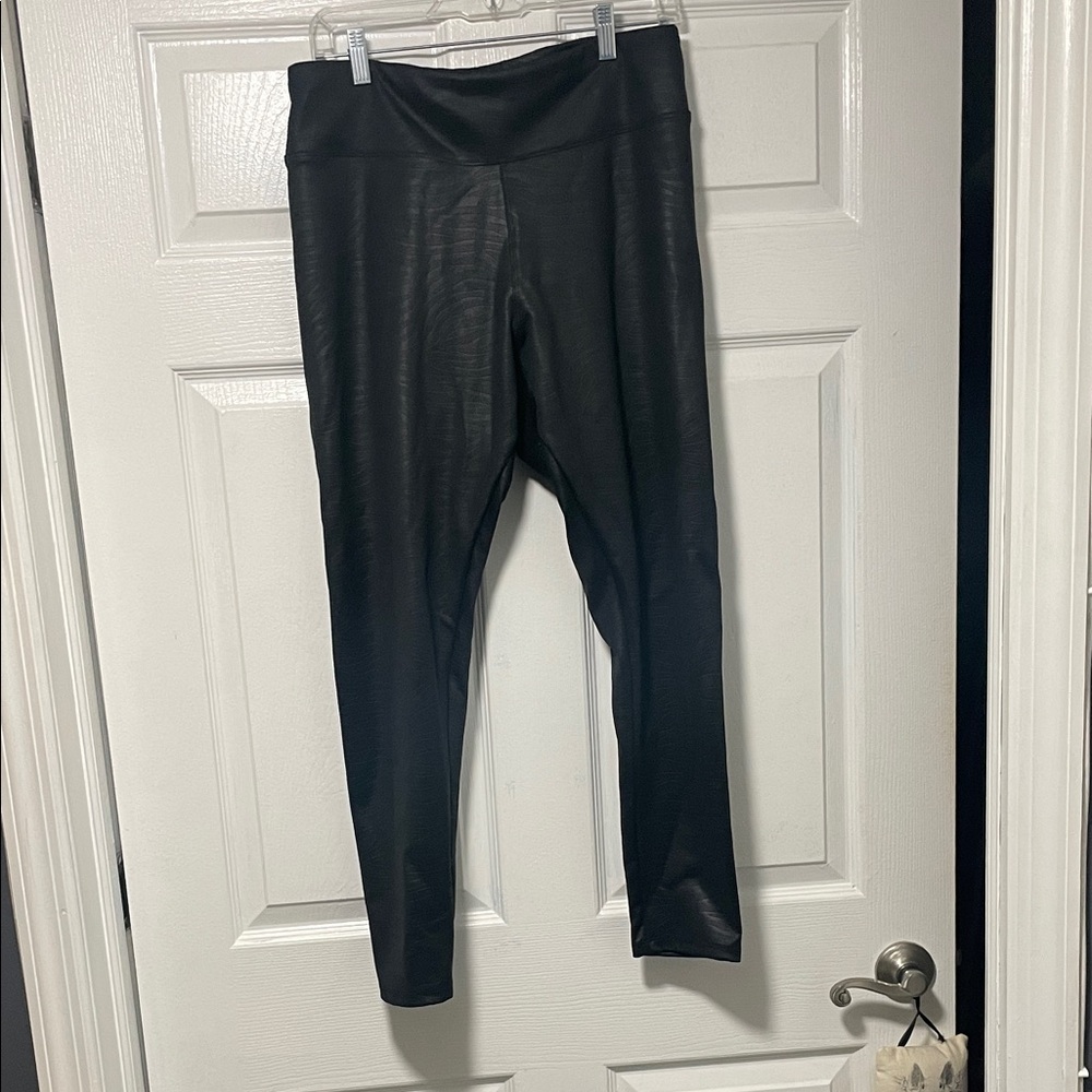 Express Charcoal Textured Leggings